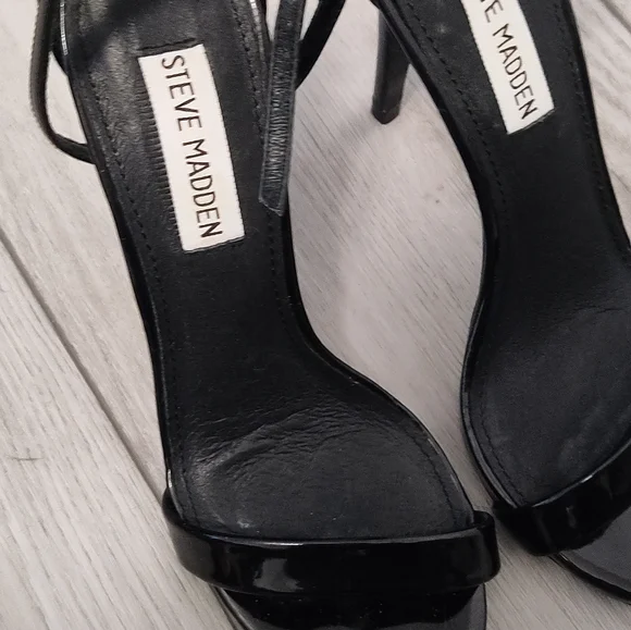 Steve Madden Black Ankle Strap Heels - Picture 2 of 5